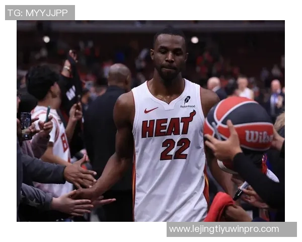 维金斯状态低迷表现不佳保温杯失效仅得6分三分球全失手